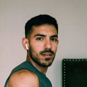 Meet your Posher, Javier